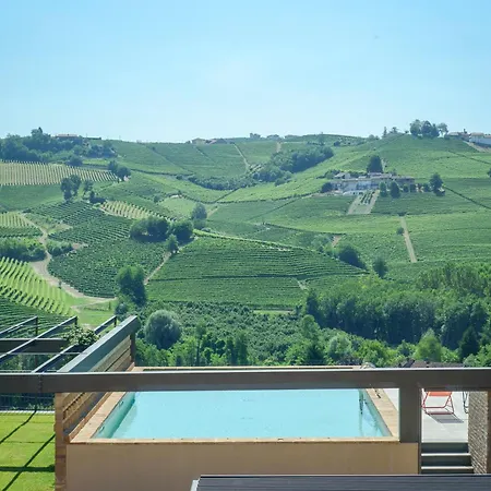 B&B Foresteria, Winery & Events Destination 몬포르테달바