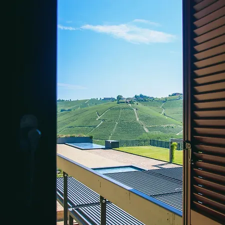 Foresteria Del Castello Di Perno - With Stunning Langhe Views At A Barolo Winery *