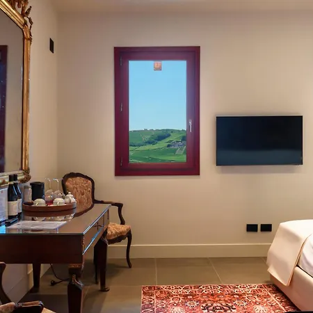 Foresteria, Winery & Events Destination B&B 몬포르테달바